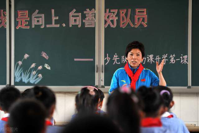 他话还没说完，萧老太太便是一声惨呼，哭喊道：你这个没良心的东西，总是明天明天的敷衍我，我真是白养了你这么大啊。